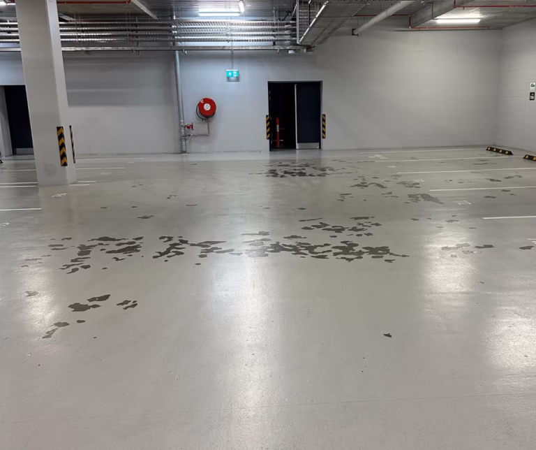 Warehouse Painter